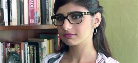 mia khalifa ka chut|Mia Khalifa Ki Chut Porn Videos .